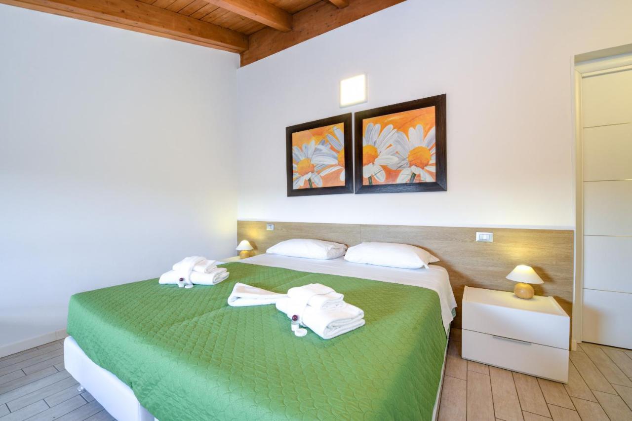 Borgo Gasparina Family Apartments Castelnuovo del Garda Exterior foto