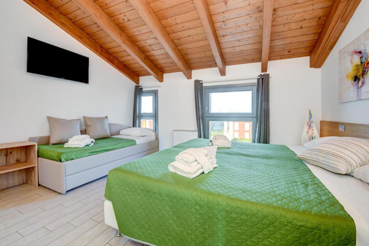 Borgo Gasparina Family Apartments Castelnuovo del Garda Exterior foto