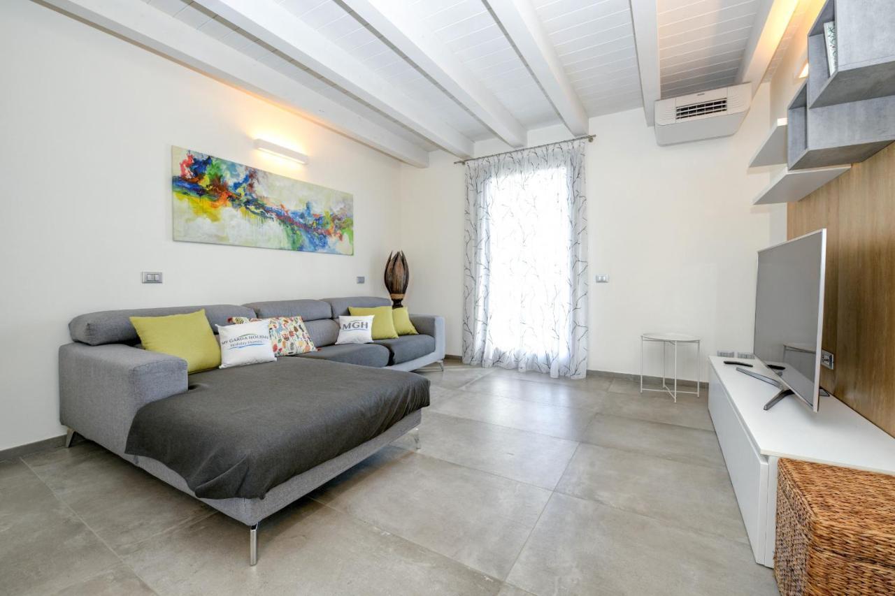 Borgo Gasparina Family Apartments Castelnuovo del Garda Exterior foto