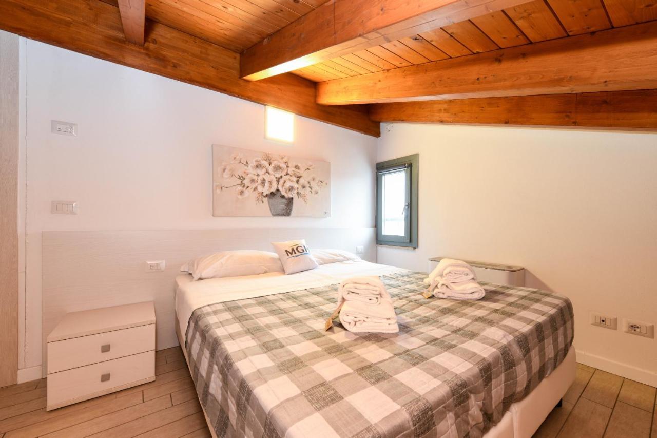 Borgo Gasparina Family Apartments Castelnuovo del Garda Exterior foto